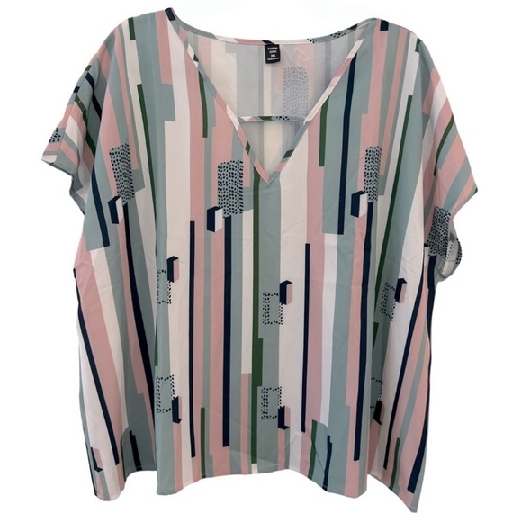 Women’s Plus Size Cutout V-Neck Geometric & Striped Print Short Sleeve Top - Picture 1 of 12